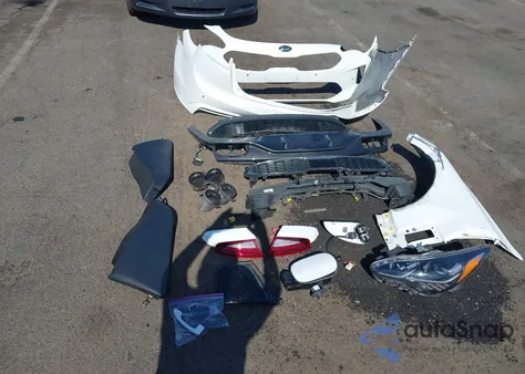 2019 Kia Stinger Premium z USA, uszkodzony, nr VIN KNAE25LAXK6055019